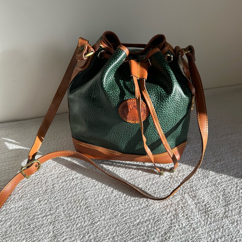 Vintage Dooney & Bourke Drawstring Bucket Bag in Fir Green with British Tan Trim - Picture 2 of 12